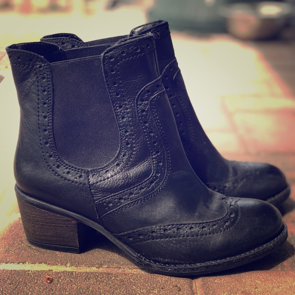 Leather boots